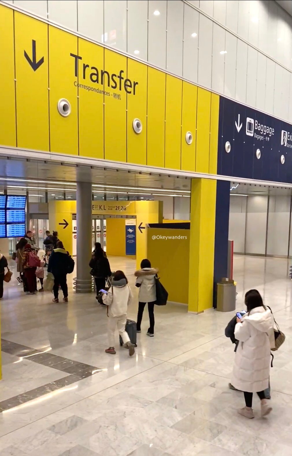 戴高樂機場2E轉2F